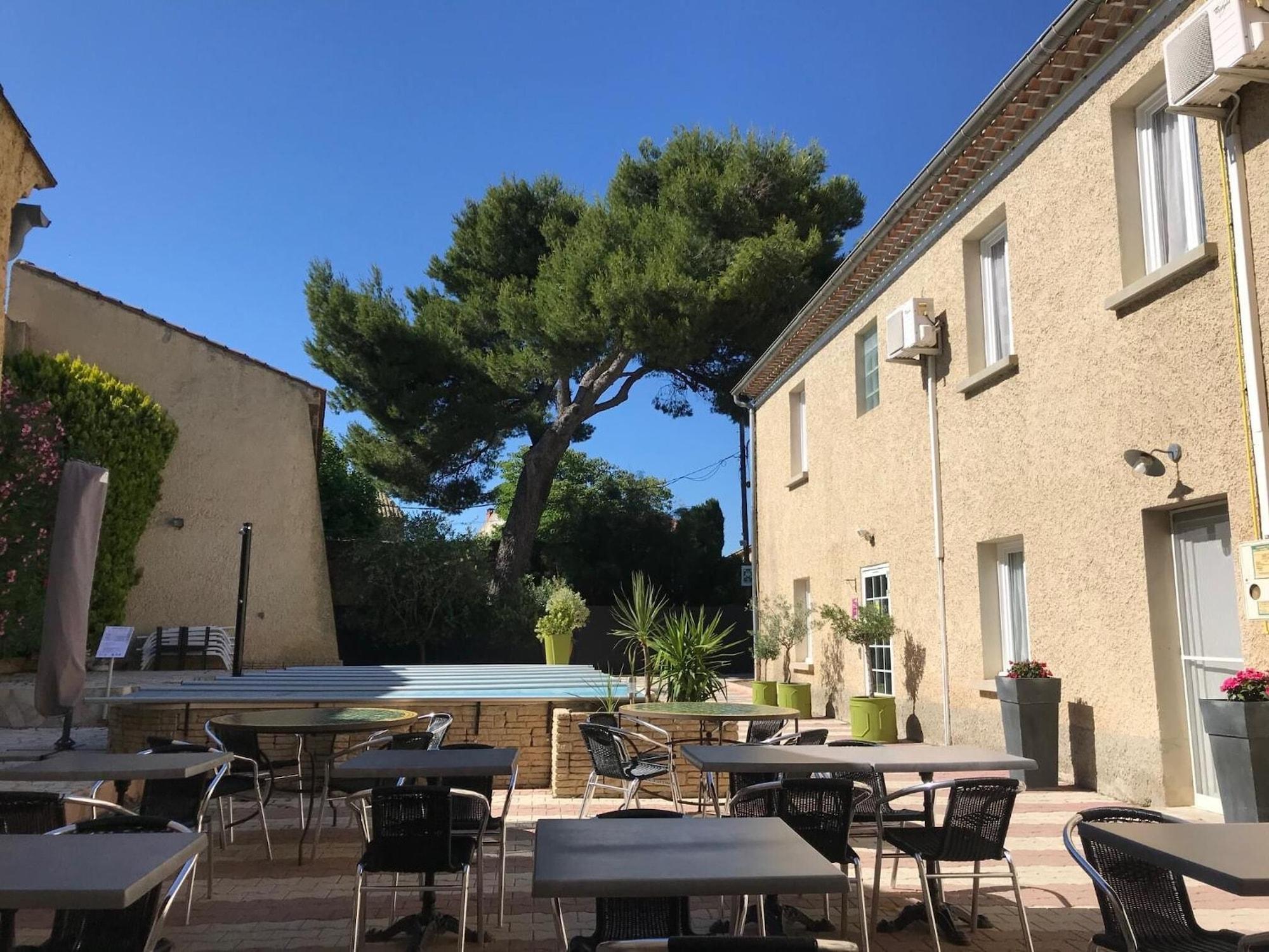 Hotel La Bastide D'Entraigues Entraigues-sur-la-Sorgue Exterior foto